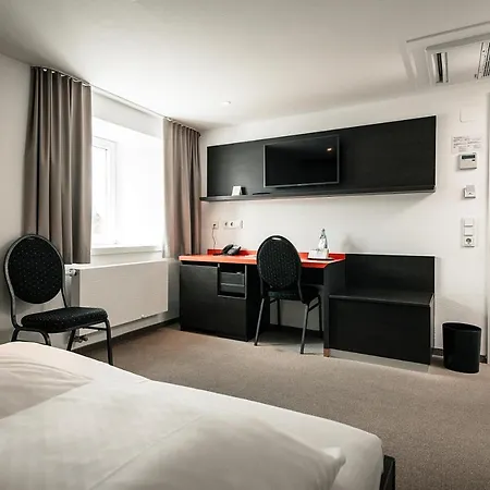 & Restaurant Ochsen 3* Мерклинген