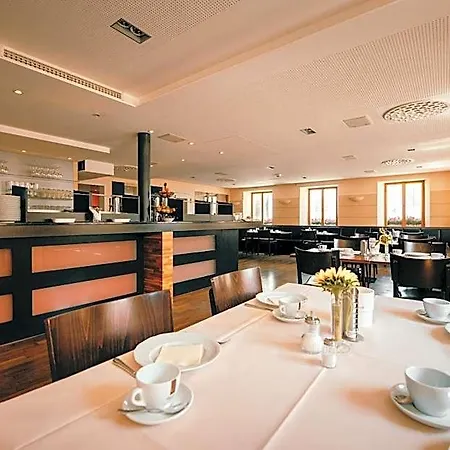 & Restaurant Ochsen Hotel Merklingen